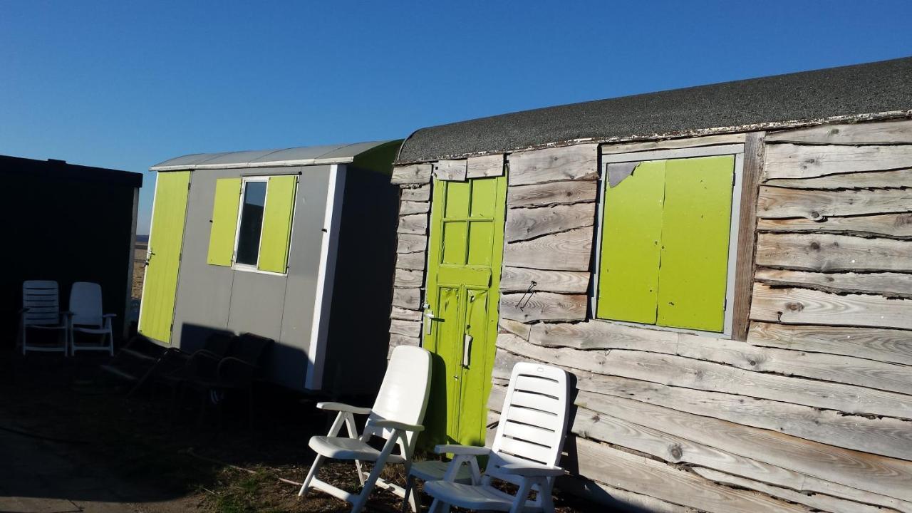 B&B Boerderij Rust, In Pipowagens! Den Helder Exterior photo